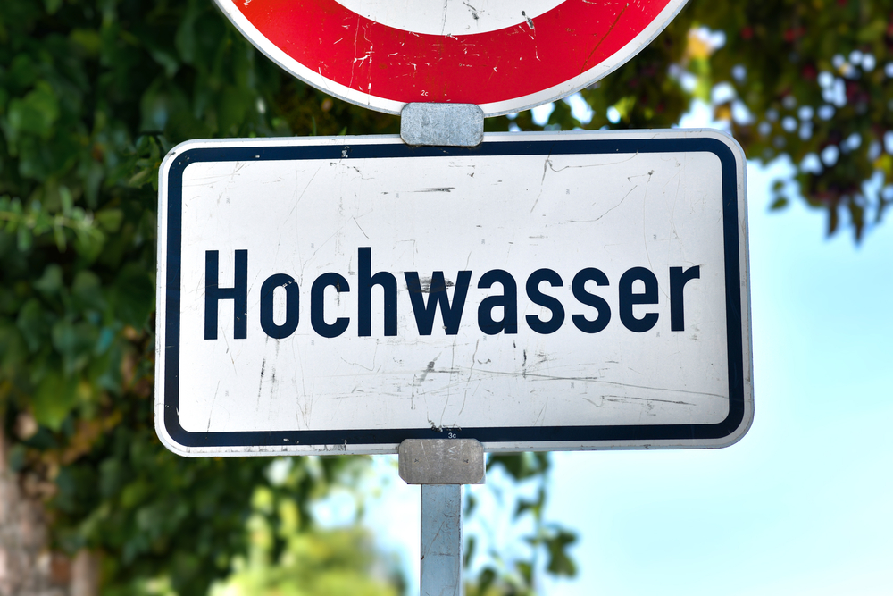 Hochwasser-Warnung für Deutschland! Gewitterwalze rollt auf uns zu! Überflutungen in einigen Gegenden droht