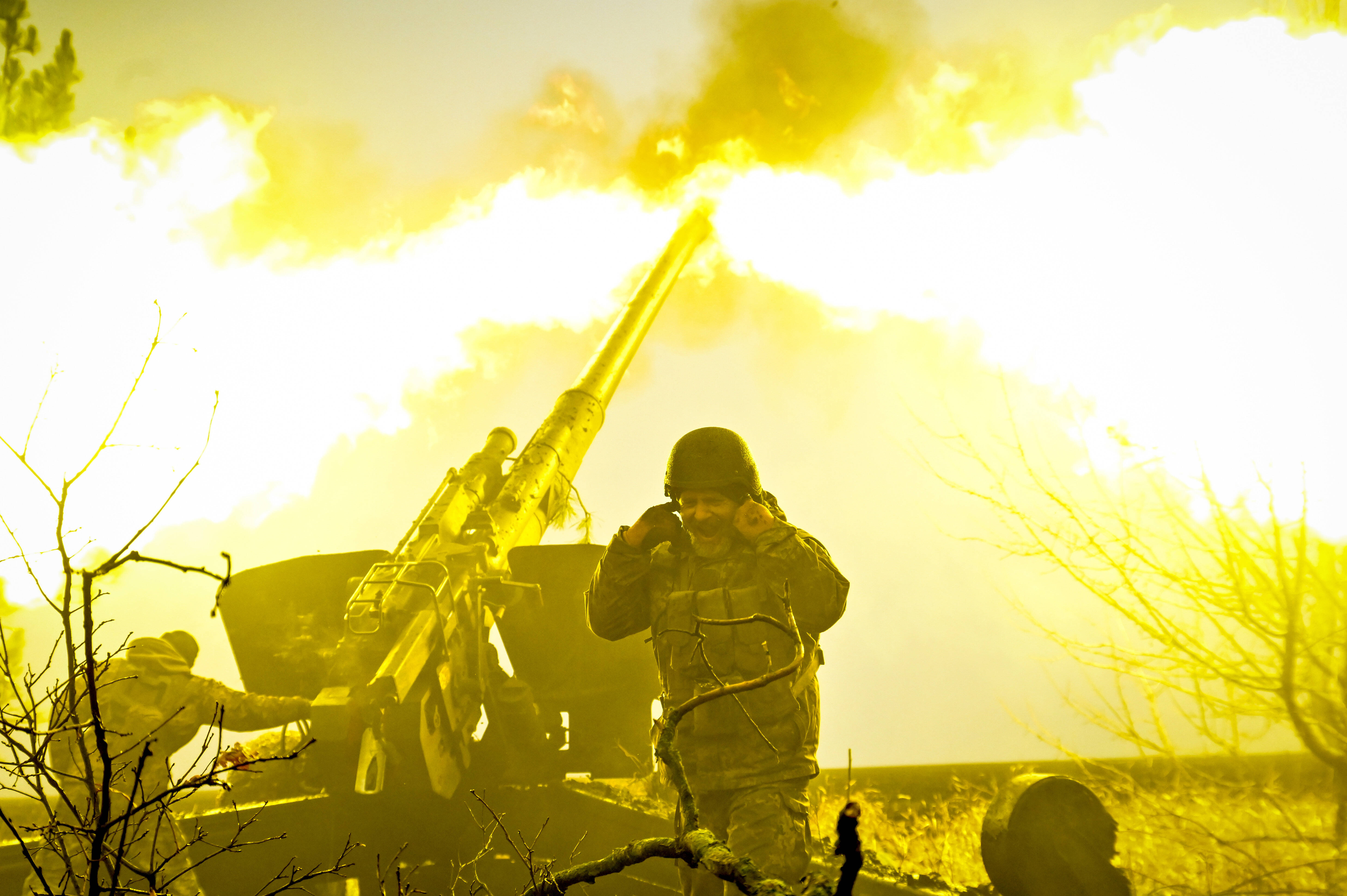 Bodenoffensive gestartet! Panzer rollen auf russische Verteidigungslinien zu - Ukraine beginnt mit Angriffen!