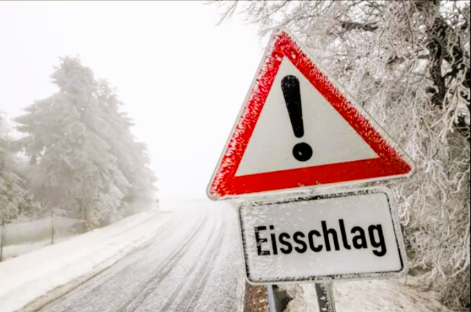 Vollsperrung! Schneechaos - Eisplatten stürzen auf die Autobahn - Chaos nach Schnee und Glätte