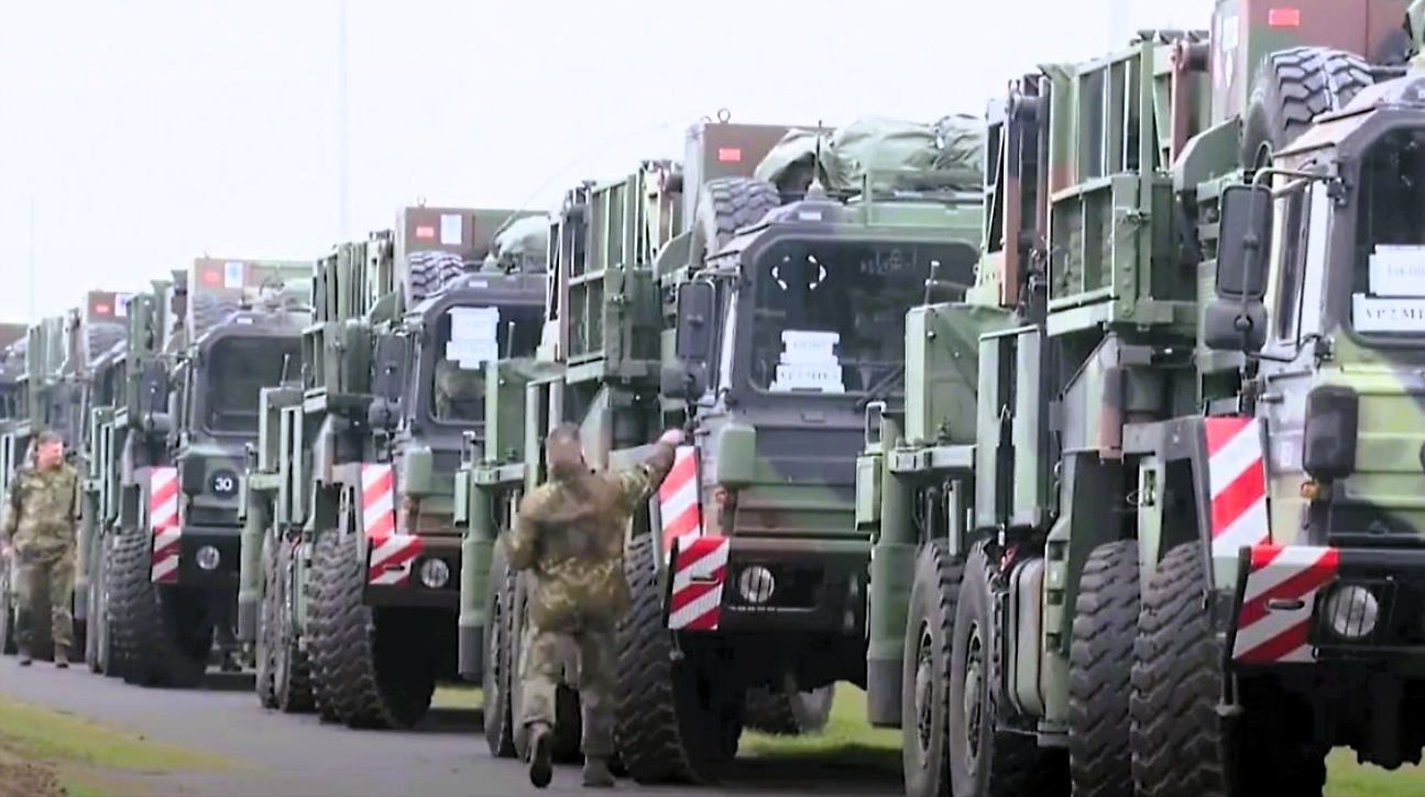 Bundeswehr ins Flutgebiet entsendet! 800 Soldaten sollen helfen, Autobahn auf 30 Km gesperrt! Lage immer dramatischer
