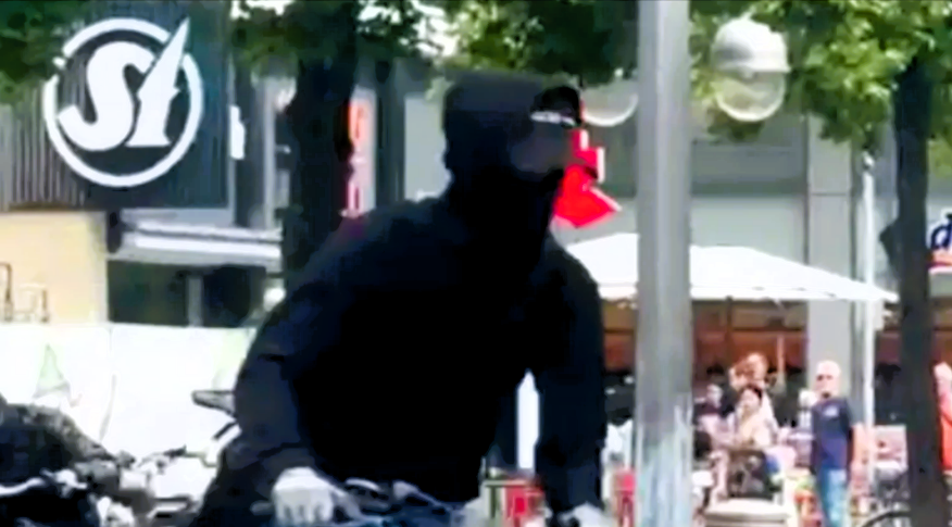 Raubüberfall auf Juwelier! Schüsse verletzen Mitarbeiter schwer - Täter noch immer auf der Flucht
