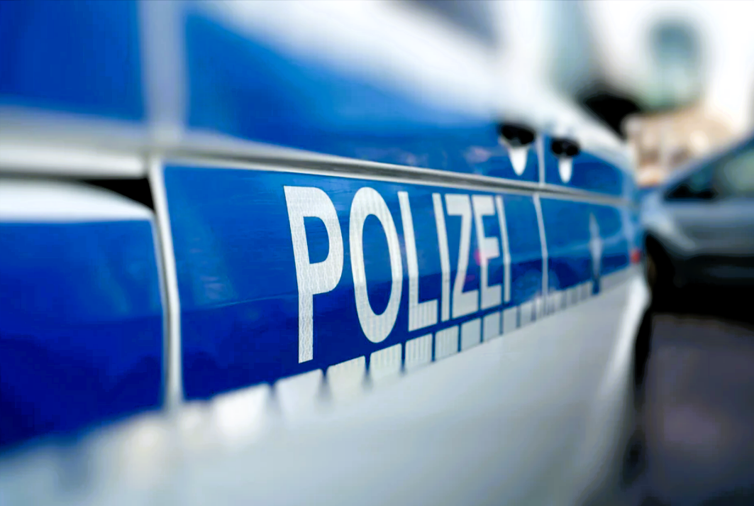 Schreckliche Entdeckung! Polizei findet Leiche in einer leerstehenden Villa 